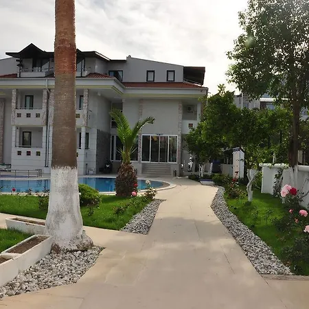 Rosarium Otel 3*